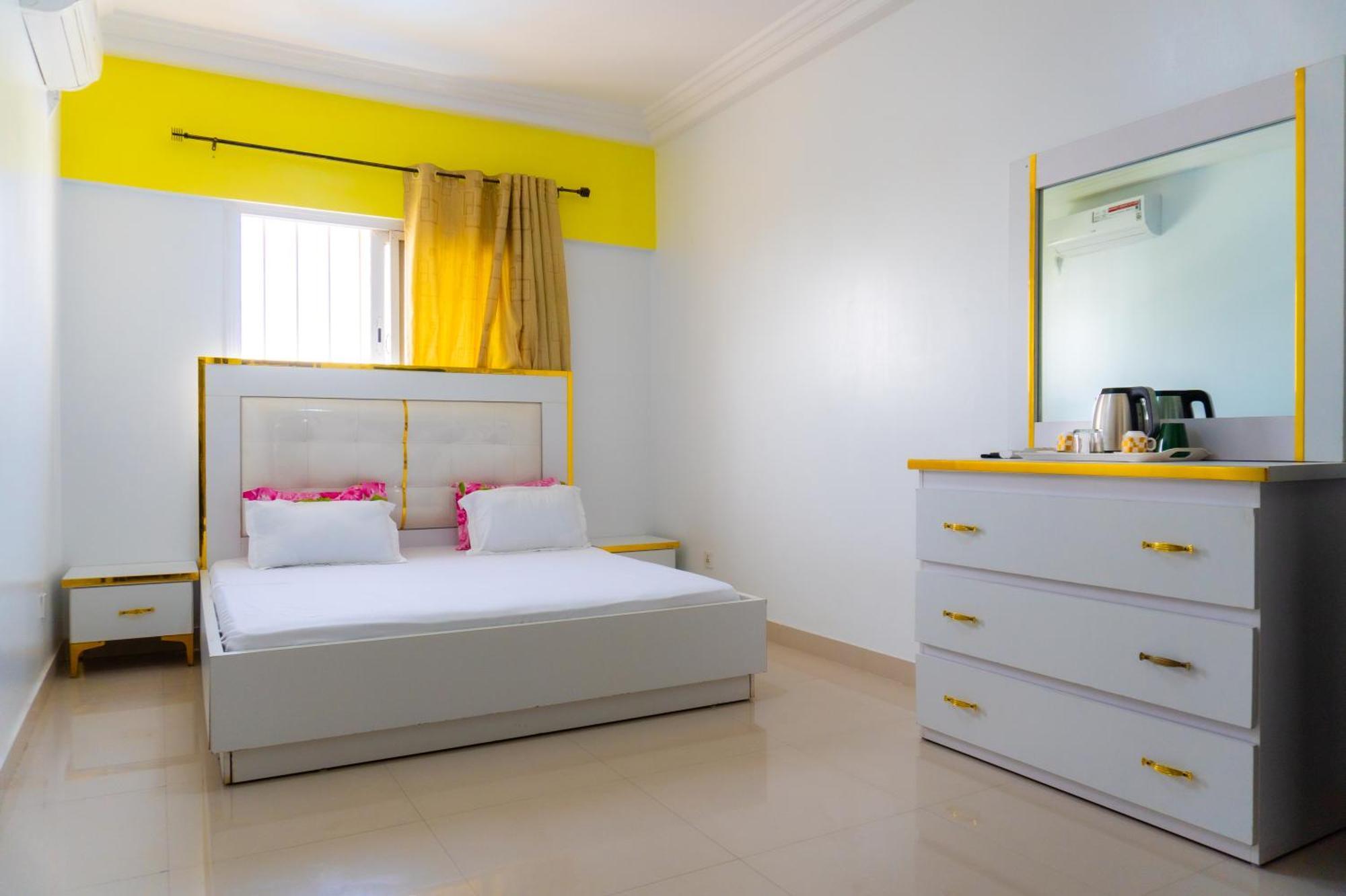 Chambres Meublees Avenue Cheikh Anta Diop Ντακάρ Εξωτερικό φωτογραφία